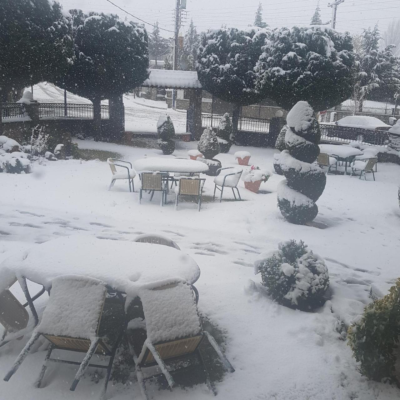 Krystal Hotel Krystallopigí Zewnętrze zdjęcie