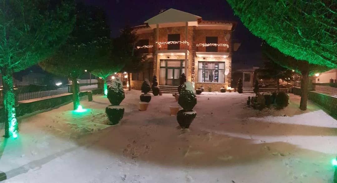 Krystal Hotel Krystallopigí Zewnętrze zdjęcie